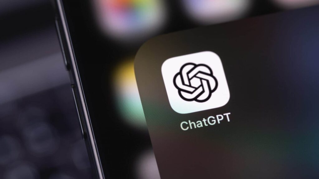 Chatbot da OpenAI completa mais um ano de vida – e já tem muita coisa para contar (Imagem: Primakov/Shutterstock)